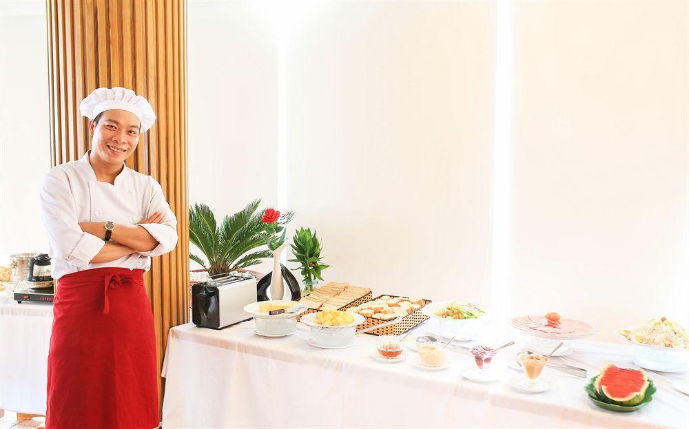Cosmopolitan Hotel Хошимин Екстериор снимка