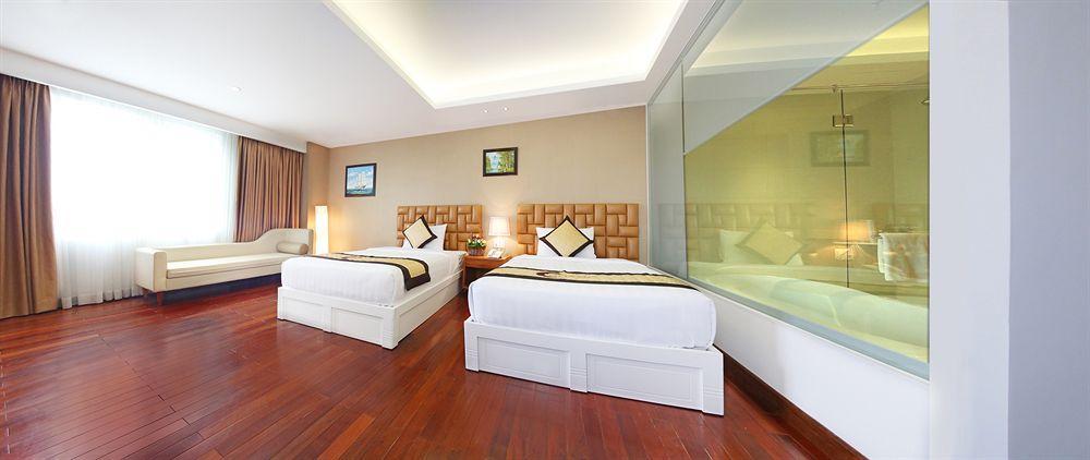 Cosmopolitan Hotel Хошимин Екстериор снимка
