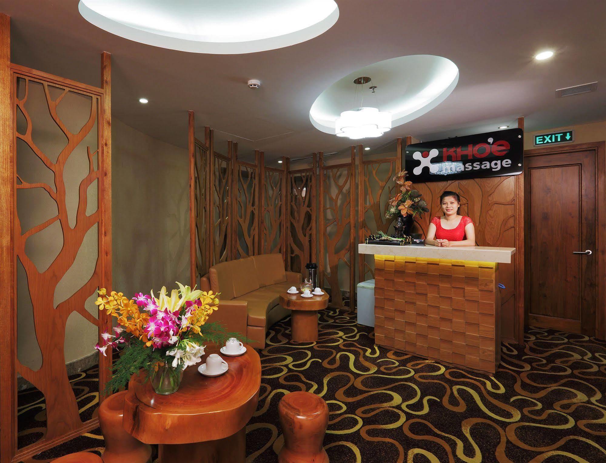 Cosmopolitan Hotel Хошимин Екстериор снимка